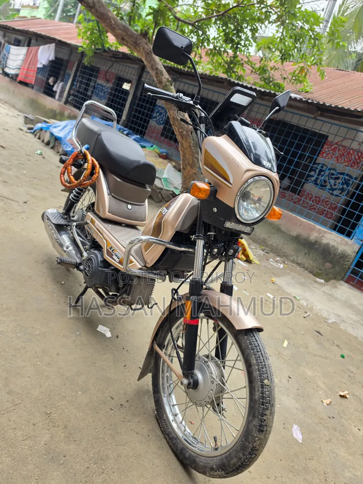 TVS XL 100 i-Touch 2026 Gold