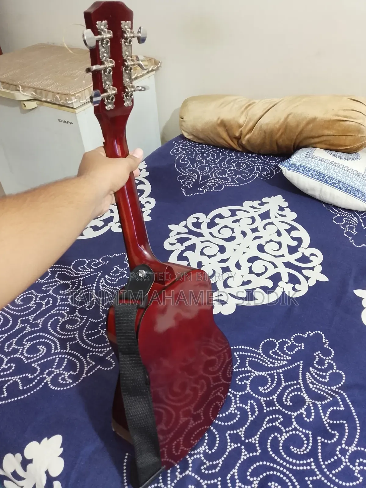 A very beautiful guitar