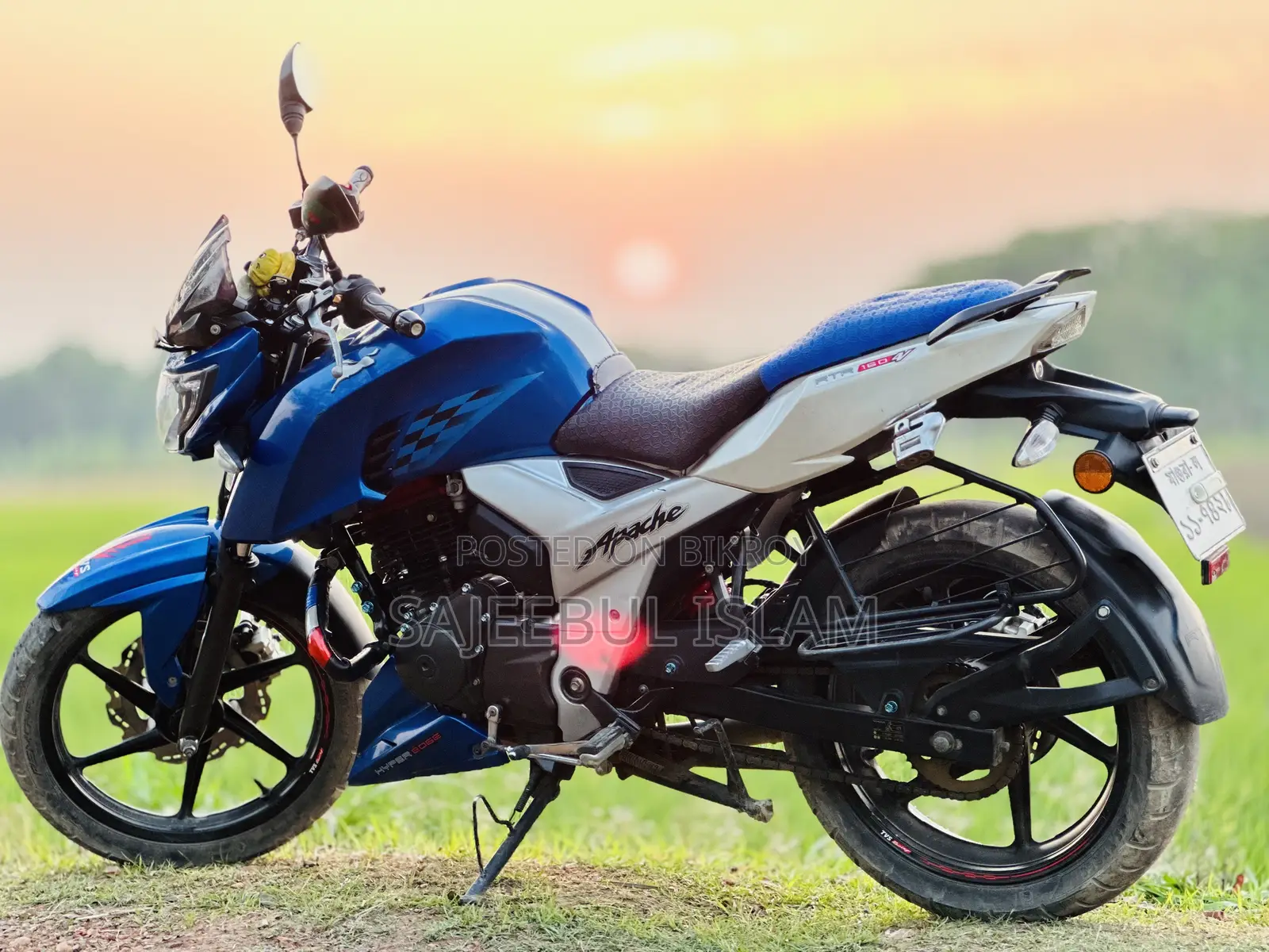 TVS Apache 160 4V 2020 Blue