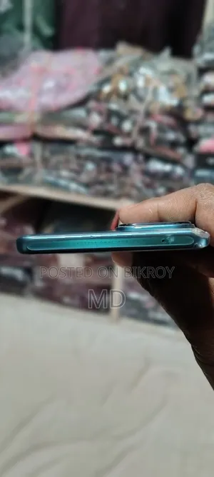 Vivo V30 5G 256 GB Green