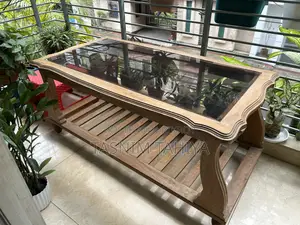 কাঠের কফি টেবিল বিক্রির জন্য!!