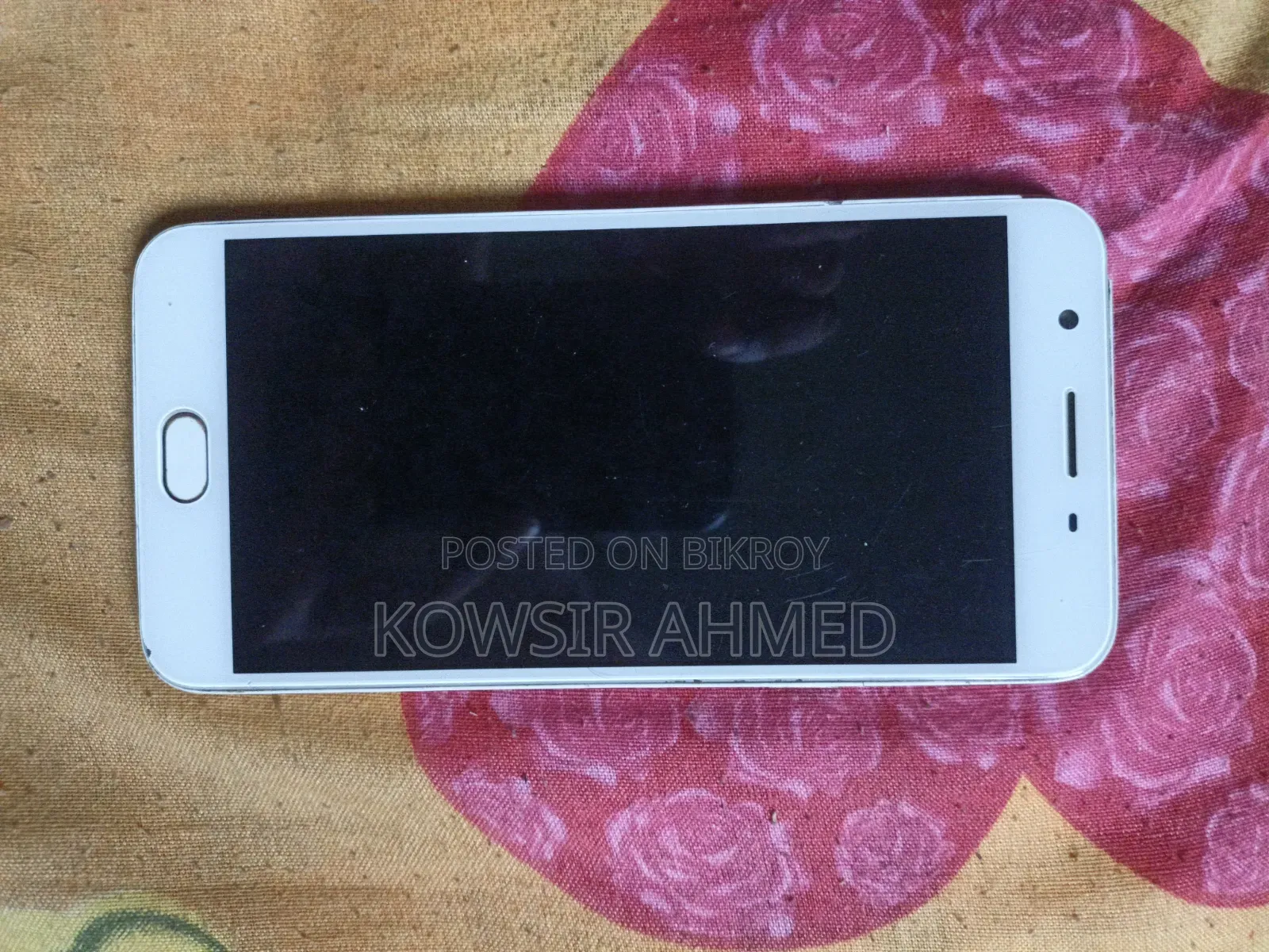 Oppo F1 16 GB Gold