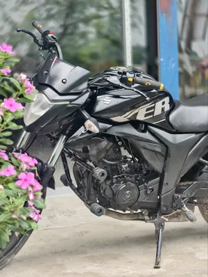 Suzuki Gixxer Monotone 2017 Black