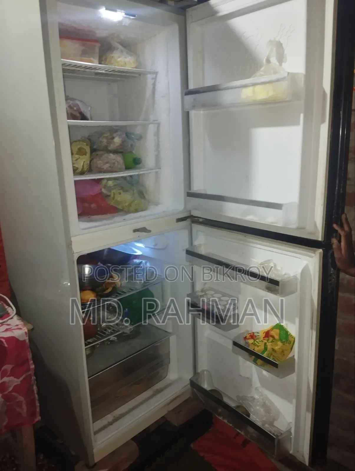 Singer Brand Refrigerator 18 Cubic Feet, Double Door, Top Freezer, Bottom Normal