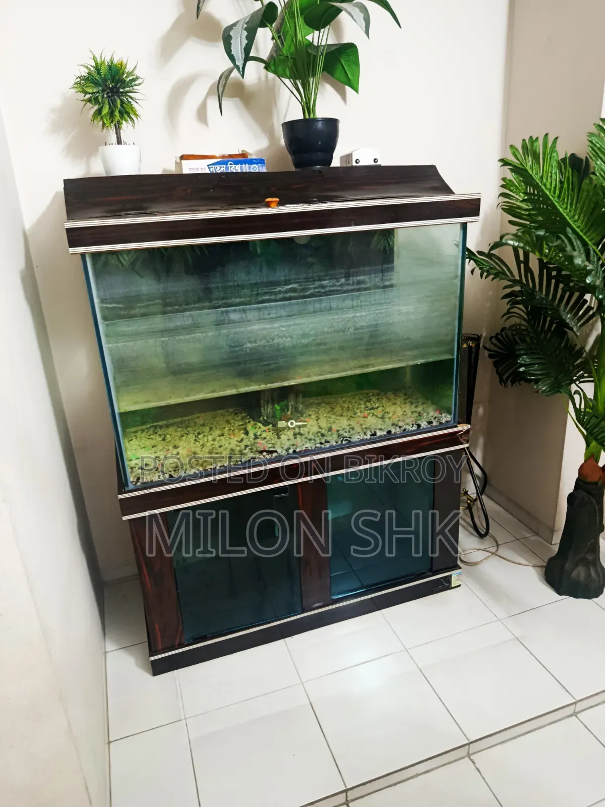 বাসার কিছু পুরাতন ফার্নিচার বিক্রয় করা হবে