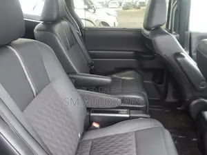 Toyota Noah 2023 Pearl