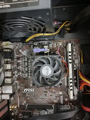 Desktop Computer MSI Model 8GB AMD SSD 128GB