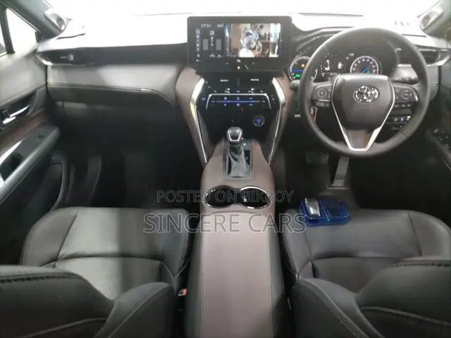 Toyota Harrier 2021 Black