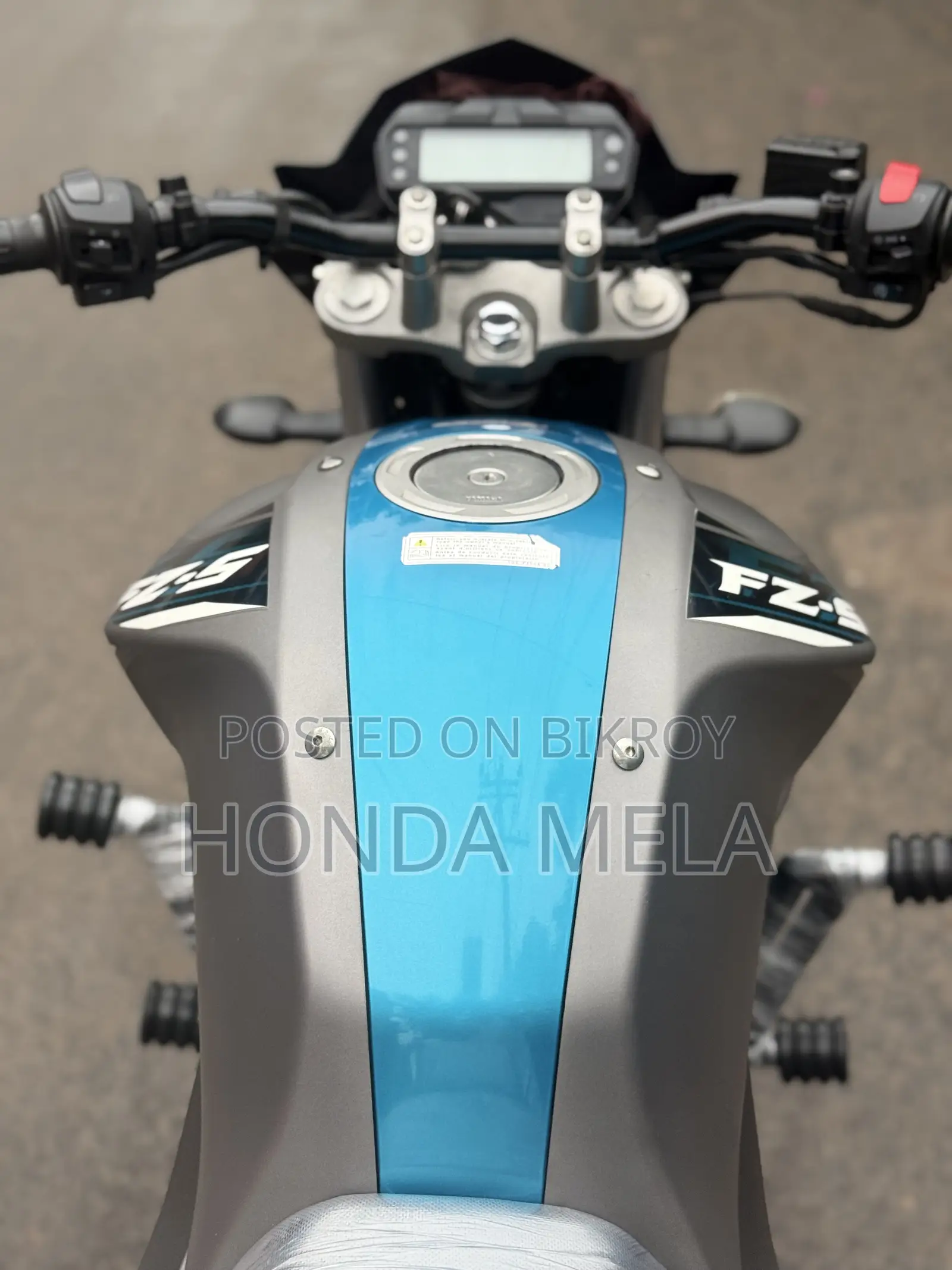 Yamaha FZ 2025 Gray