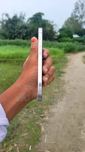 অ্যাপল আইফোন ১২ প্রো ১২৮ জিবি সাদা