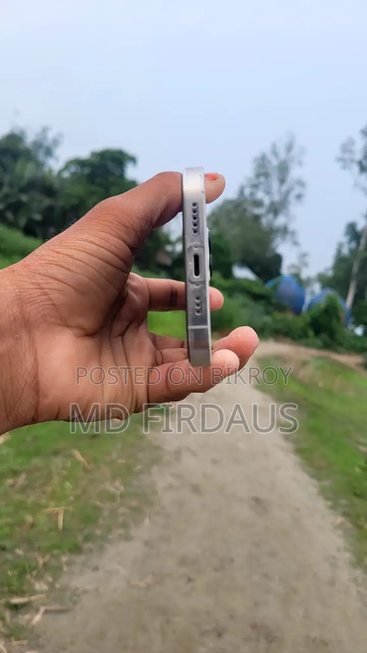 অ্যাপল আইফোন ১২ প্রো ১২৮ জিবি সাদা