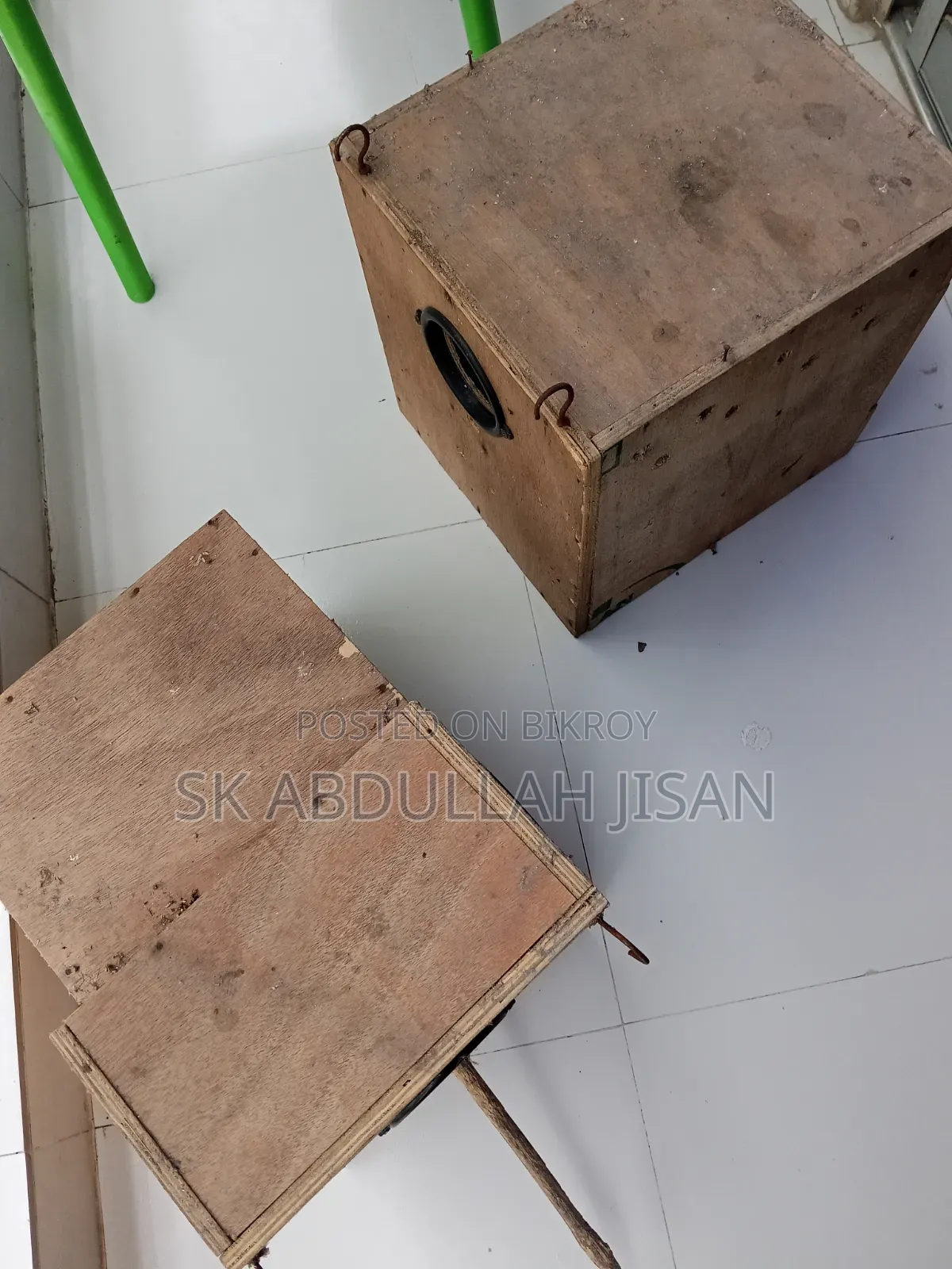 Breeding box for sale