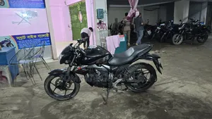 সুজুকি জিক্সার মনোটোন ২০২১ ব্ল্যাক