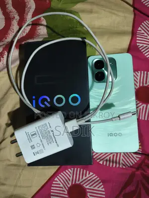 iQOO Z9x 128 GB Green