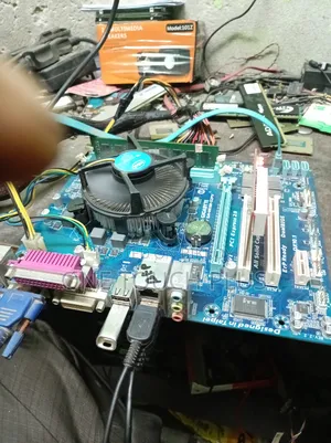 Gigabyte H61 Motherboard, i3 2nd Gen Processor, 4 GB RAM