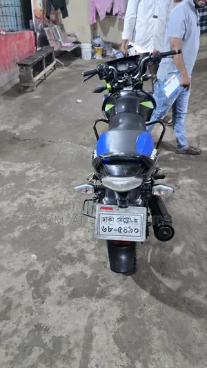 টিভিএস স্ট্রাইকার ১২৫ ২০১৯ নীল