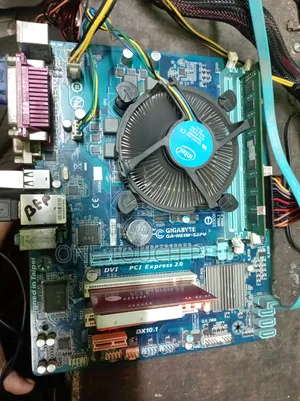 Gigabyte H61 Motherboard, i3 2nd Gen Processor, 4 GB RAM