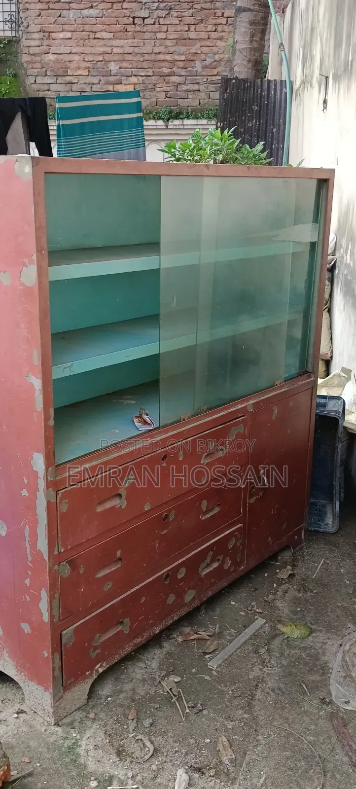 Steel Showcase