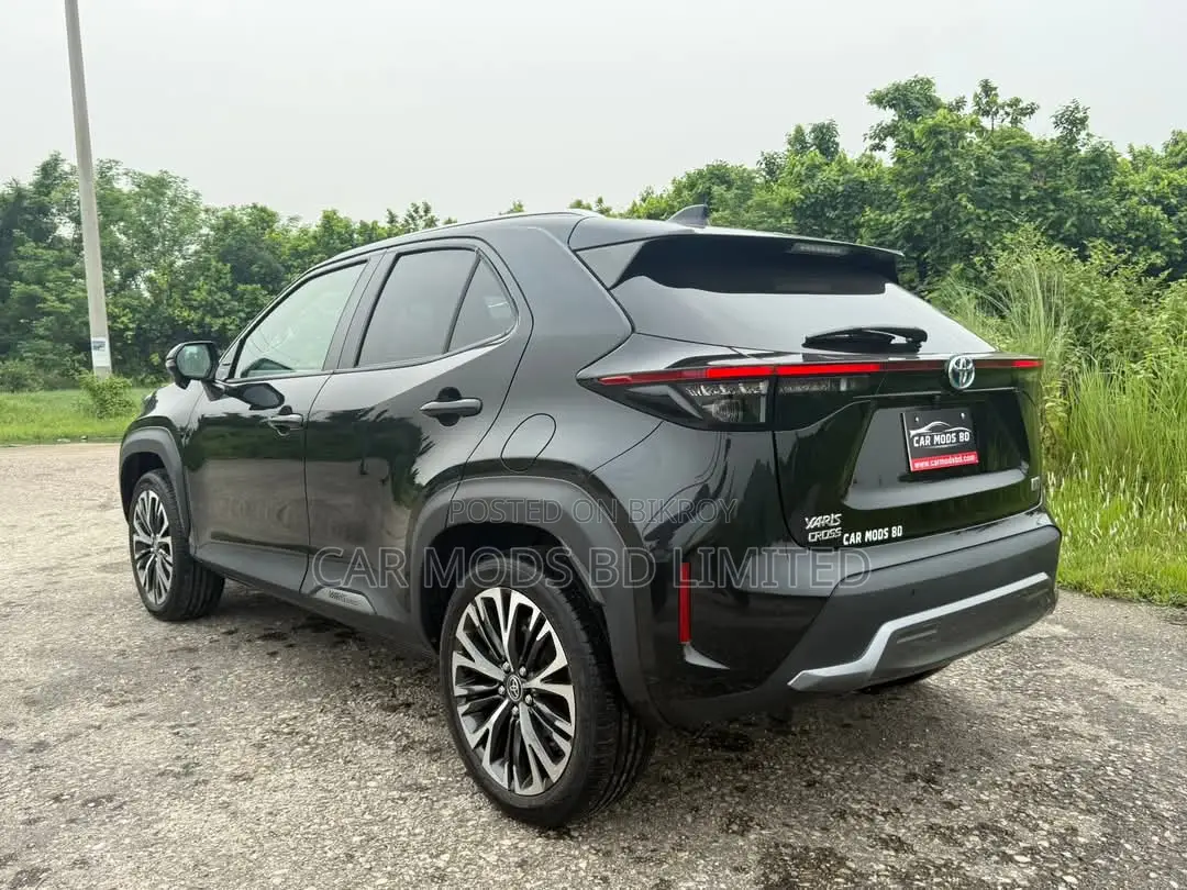 Toyota Yaris Cross 1.5 Hybrid FWD 2022 Black