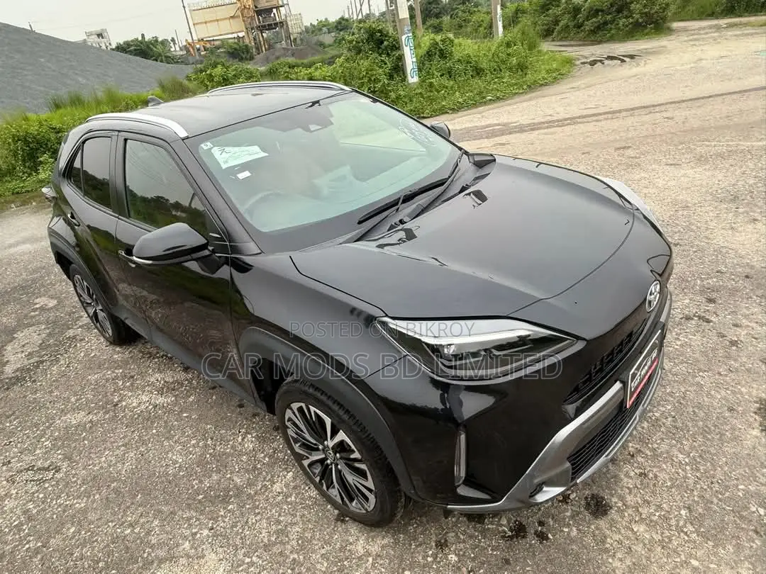 Toyota Yaris Cross 1.5 Hybrid FWD 2022 Black