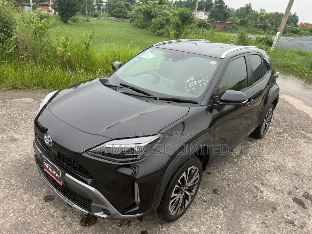 Toyota Yaris Cross 1.5 Hybrid FWD 2022 Black