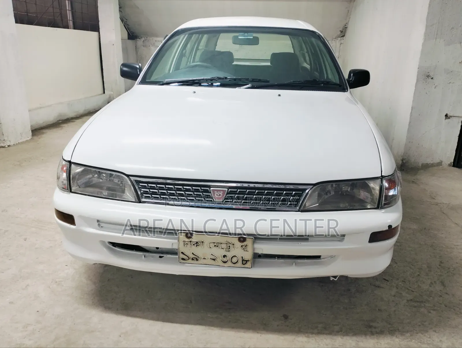 Toyota Corolla 2002 White