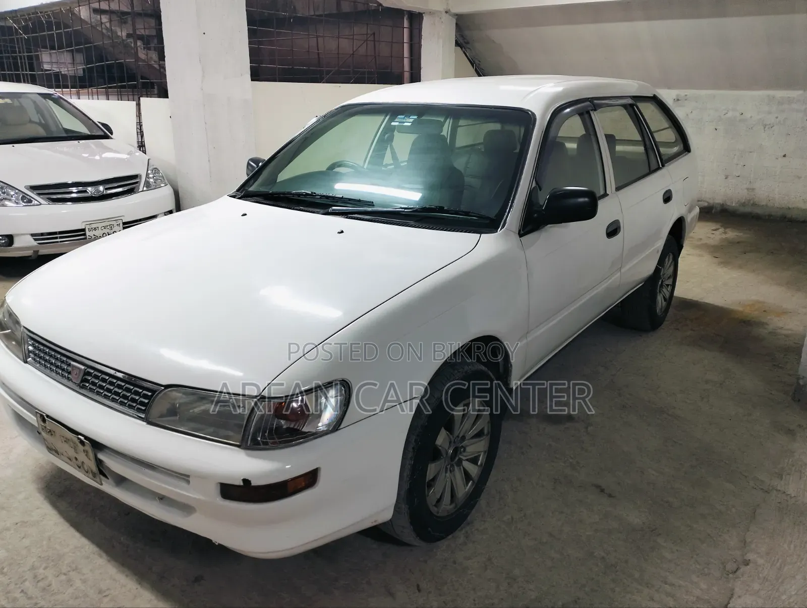 Toyota Corolla 2002 White