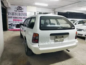 Toyota Corolla 2002 White