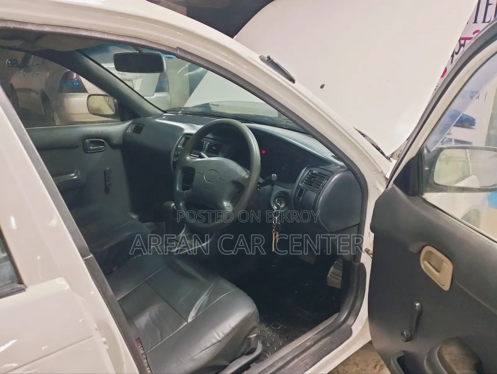 Toyota Corolla 2002 White