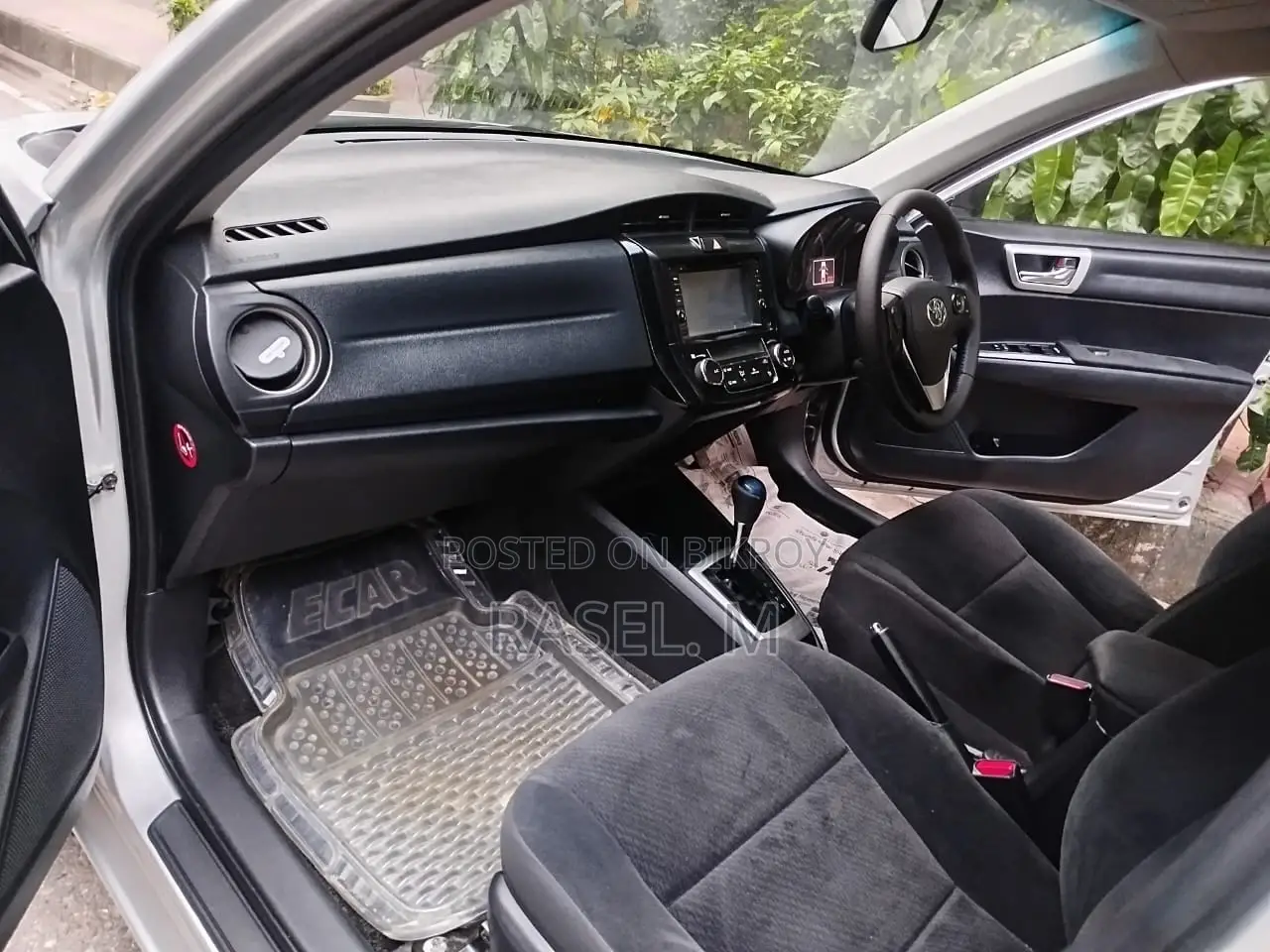 Toyota Axio 1.5 Hybrid G 2WD 2013 Silver