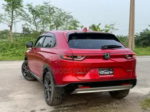 Honda Vezel 2021 Red