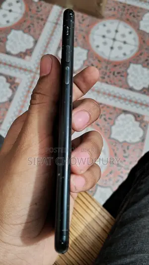 Apple iPhone 7 32 GB Black