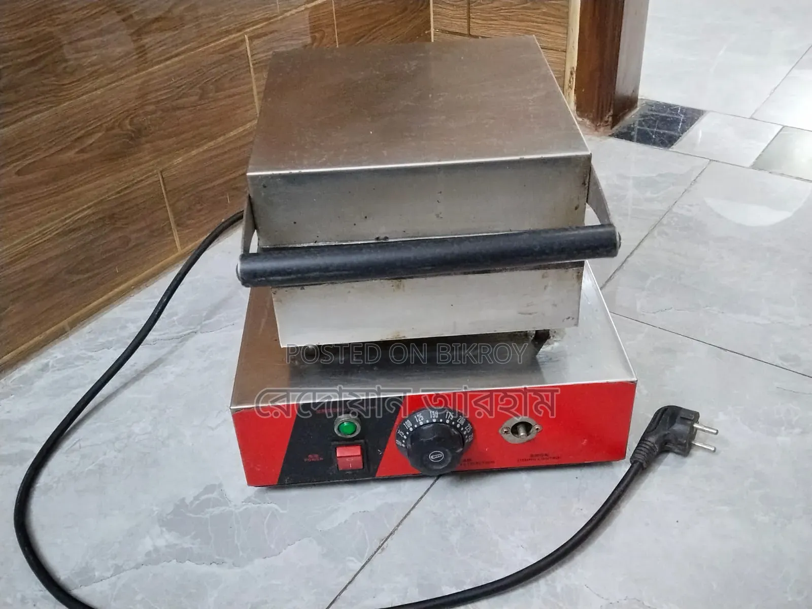 Waffle Machine