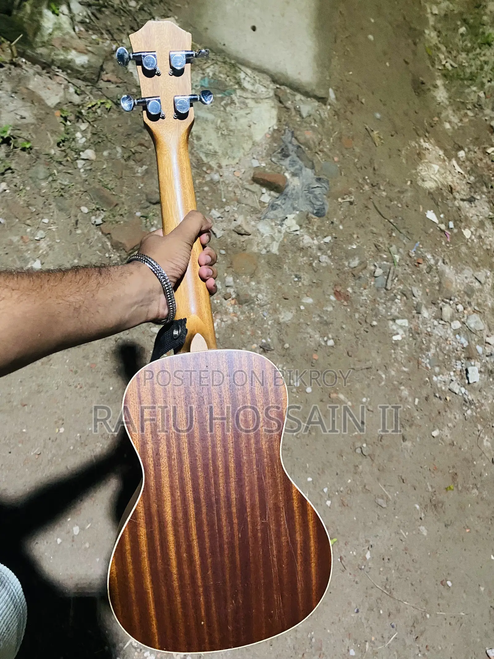 Ukulele Urgent Sell