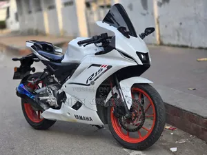 Yamaha R1 2024 Black