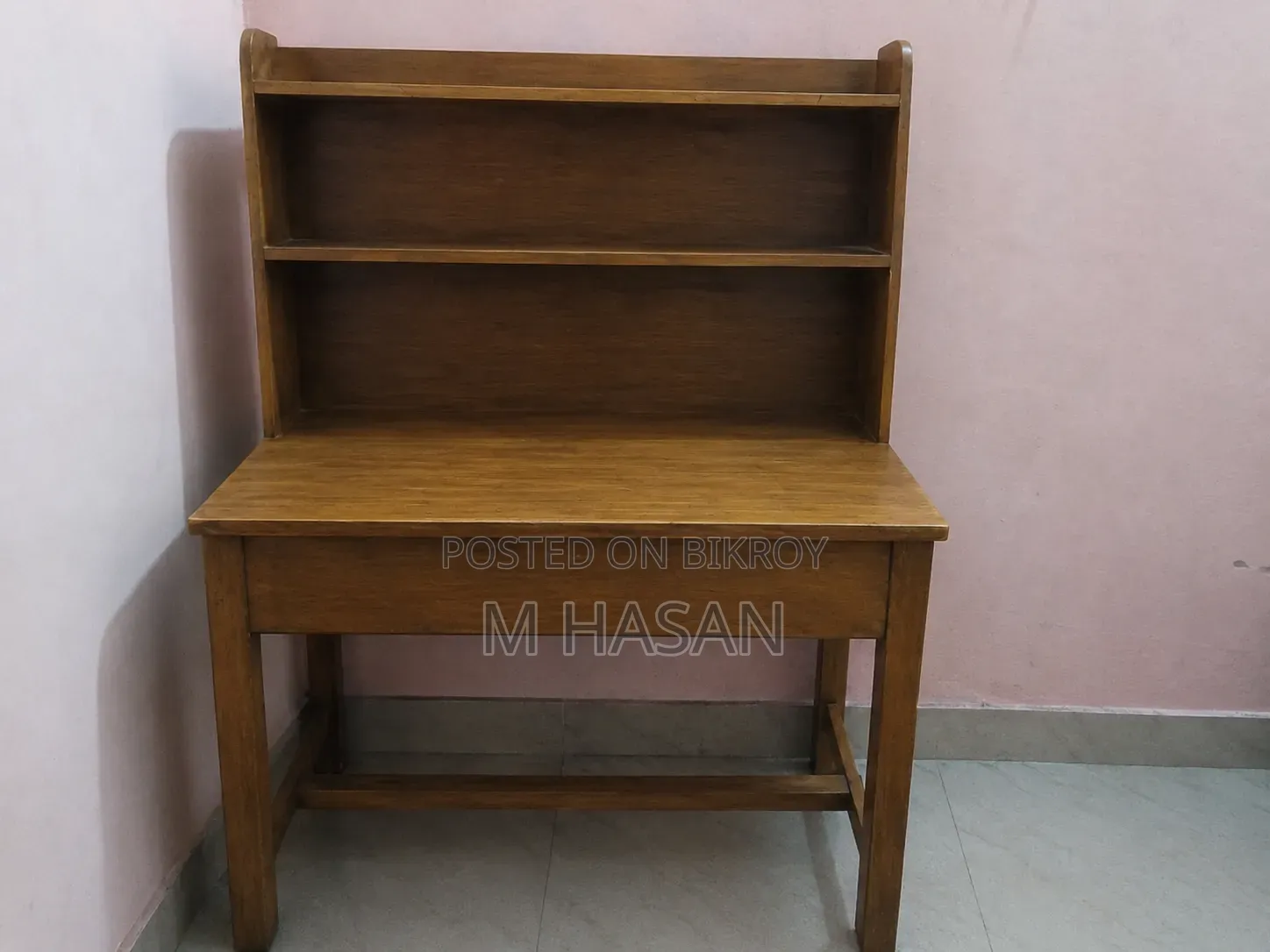 Wooden Study Table With Bookshelf