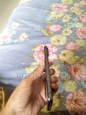 অ্যাপল আইফোন এক্স ৬৪ জিবি ব্ল্যাক