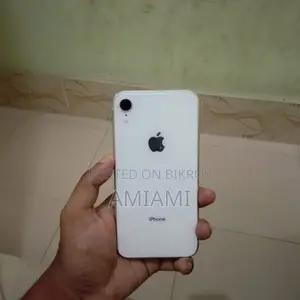নতুন অ্যাপল আইফোন এক্সআর ৬৪ জিবি হোয়াইট