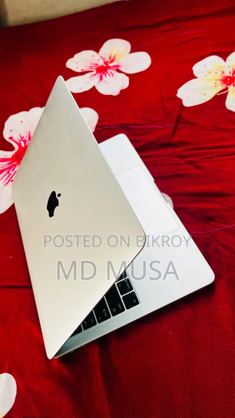 New Laptop Apple MacBook Pro 2016 8GB Intel Core I5 SSD 256GB