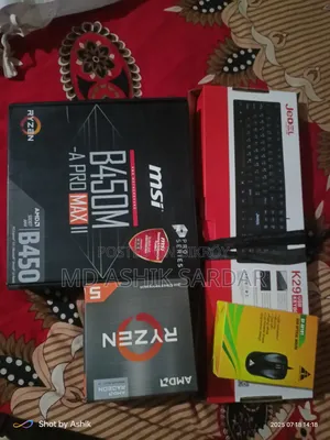 Desktop Computer MSI Model 8GB AMD Ryzen 5 SSD 512GB