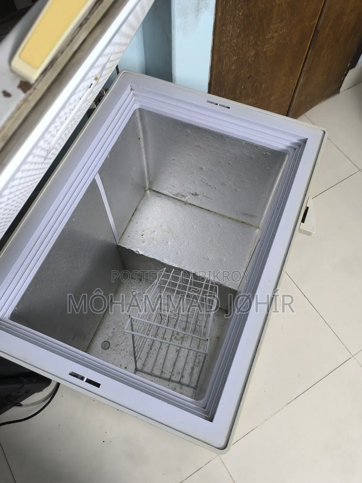 Singer BD-142-GL 138 Liter Chest Freezer