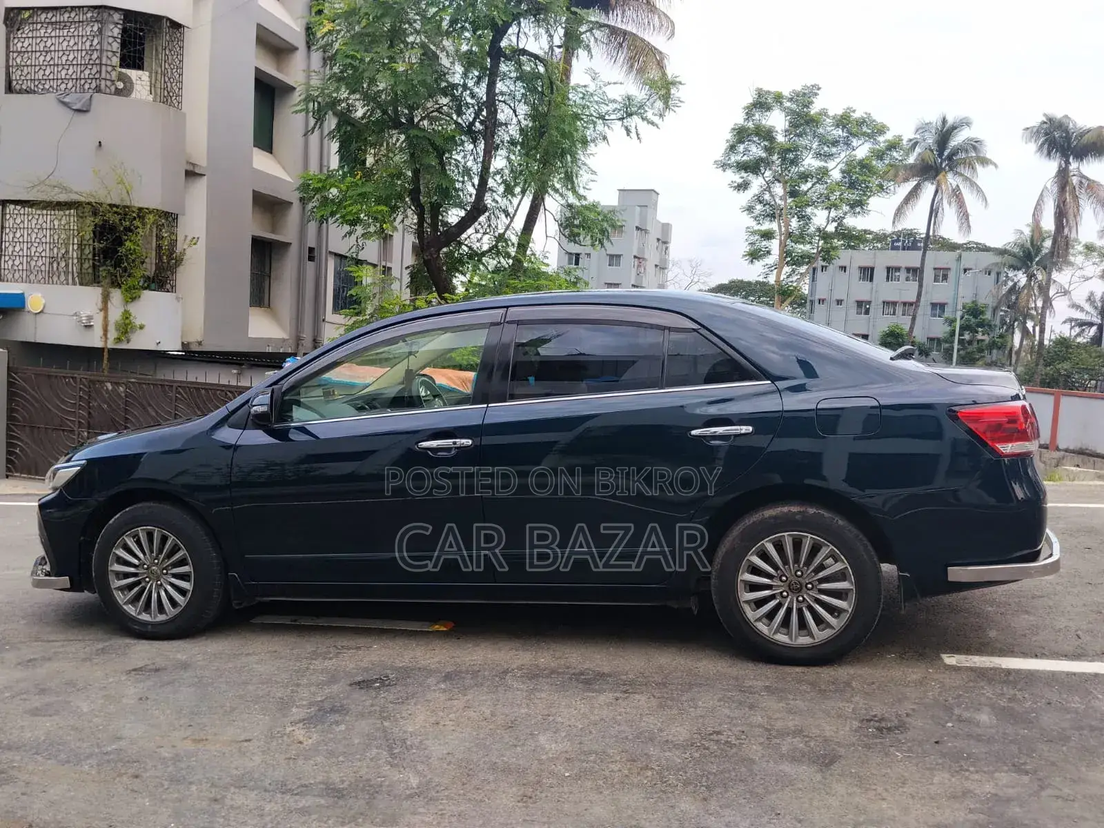 টয়োটা প্রিমিও ২০২০ ব্লু
