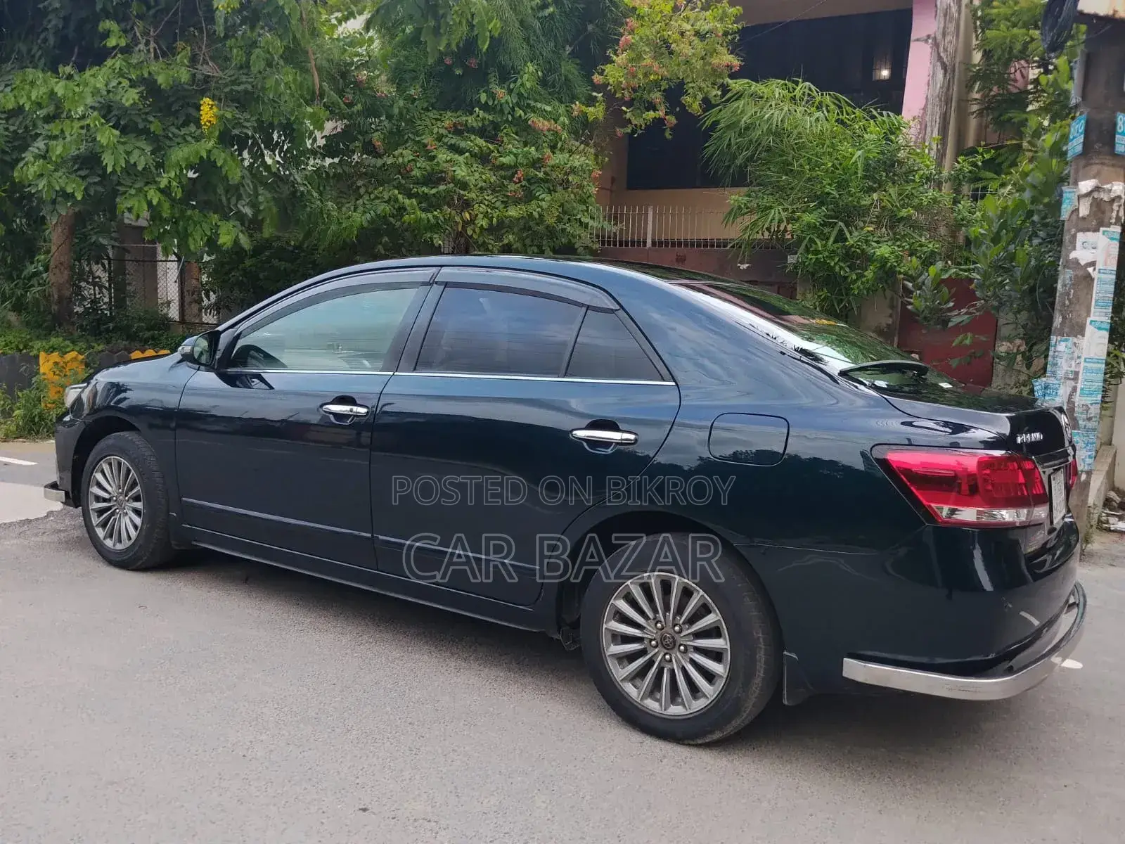 টয়োটা প্রিমিও ২০২০ ব্লু