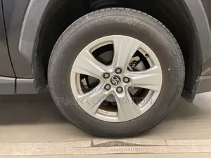 Toyota RAV4 2021 Black