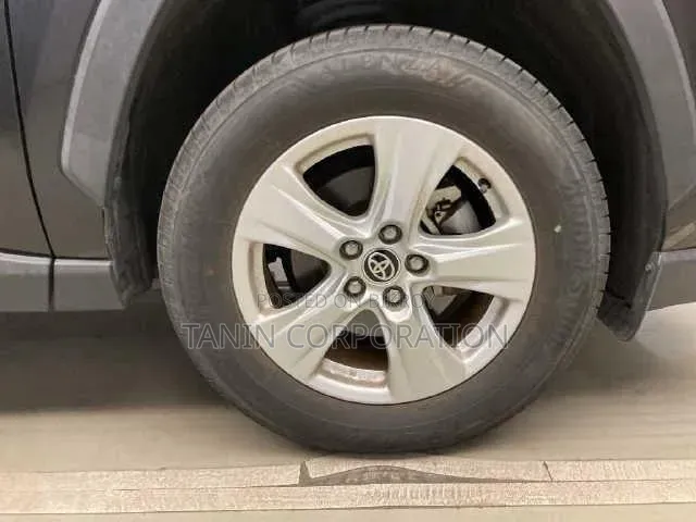 Toyota RAV4 2021 Black