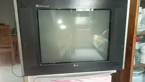 Lg Tv (Crt Monitor) 32''