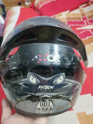 High-quality full safety helmet. M Size