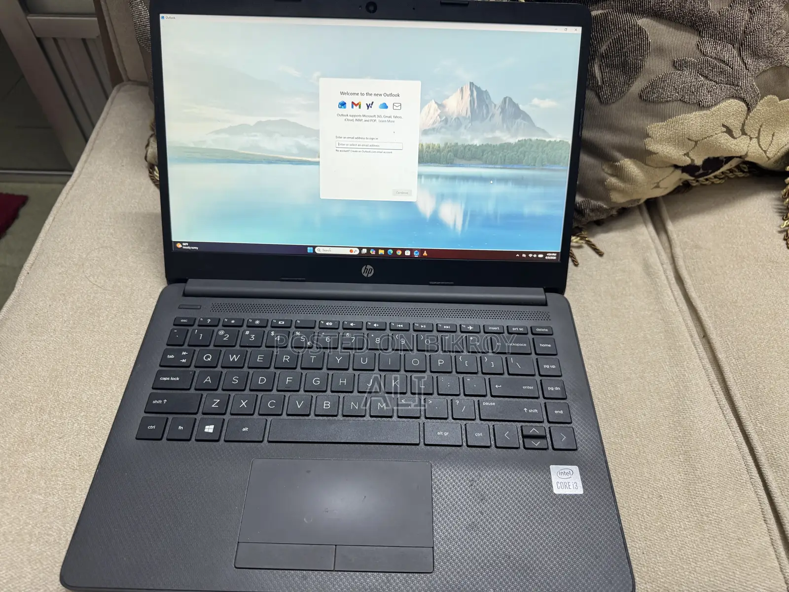 Laptop HP 240 G8 4GB Intel Core I3 HDD 1TB
