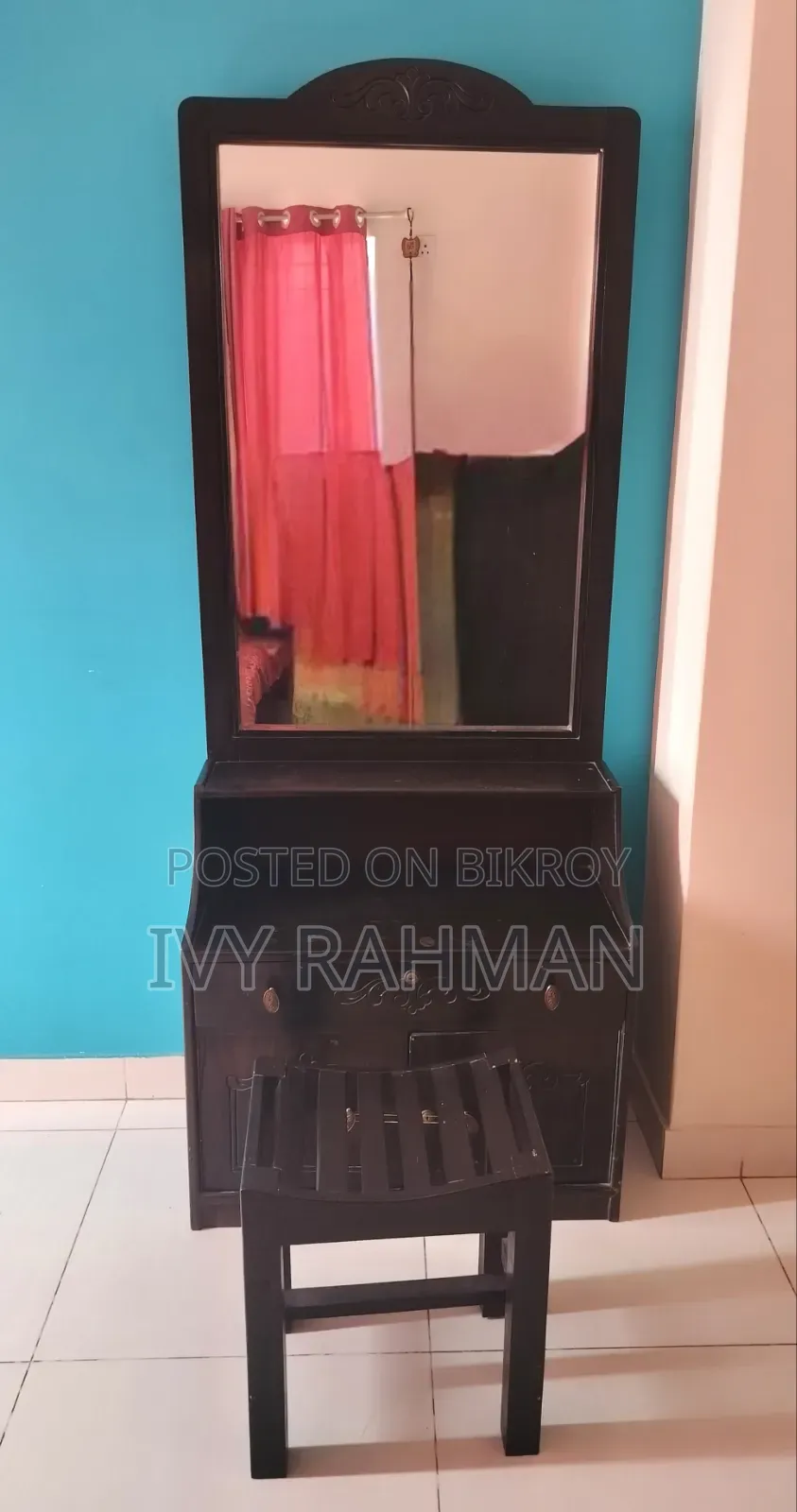 সেগুন কাঠের ড্রেসিং টেবিল