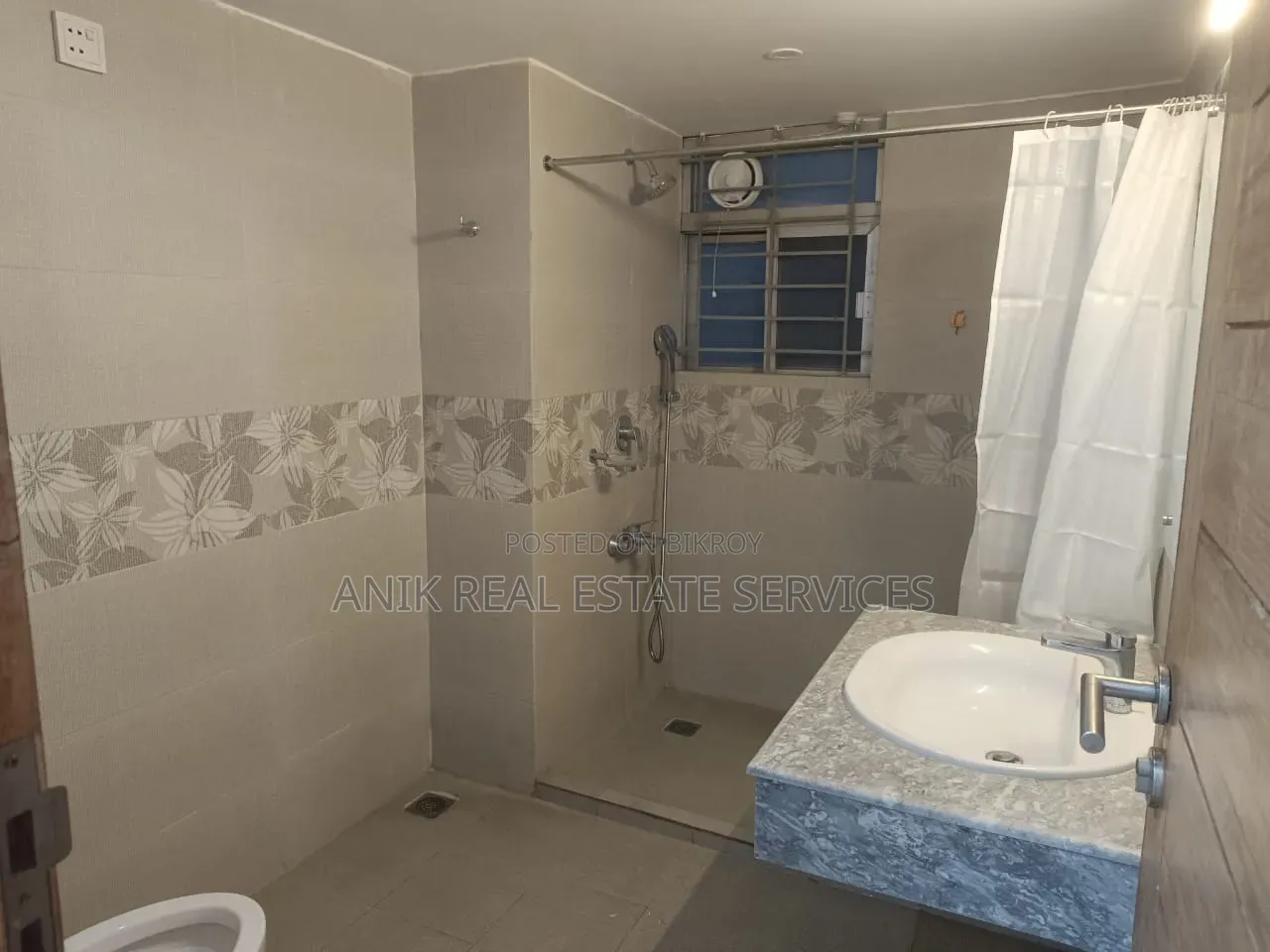 Furnished 2-bedroom Apartment in Anik Real Estate, Gulshan for Rent